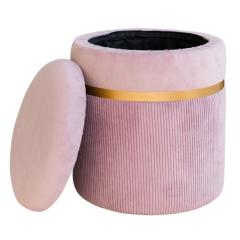 На белом фоне