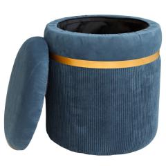 На белом фоне