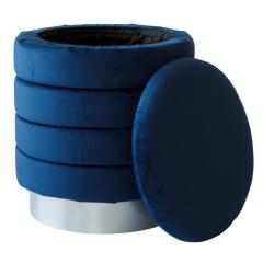 На белом фоне